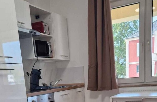 Hettange-Grande Apartamento | Estudio-Suite-Baño con ducha-Vista a la Ciudad-B Happy Nest