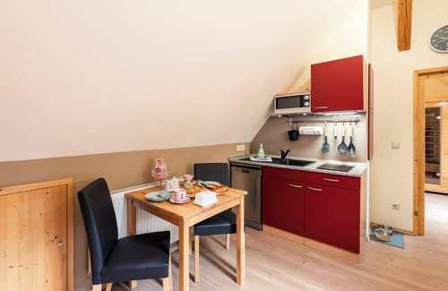 Enzklosterle Apartamento | Estudio 'Tannenwipfel, 40m²' con vistas a la montaña, jardín privado y wifi