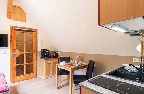 Enzklosterle Apartamento | Estudio 'Tannenwipfel, 40m²' con vistas a la montaña, jardín privado y wifi