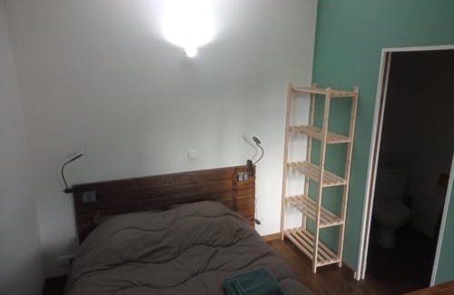 Salles-en-Toulon Apartamento | Studio thème Dublin à Valdivienne
