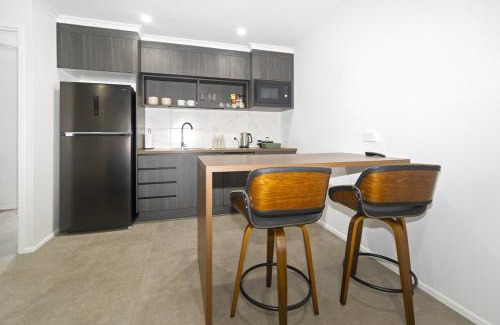 Svensson Heights Apartamento | Studio Three