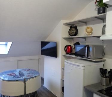 Revigny-sur-Ornain Apartamento | Studio tout équipé