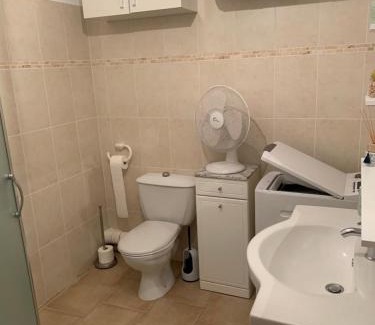 Aregno Apartamento | Studio tout équipé de 27m2, à 100m de la mer, et 500m des commerces