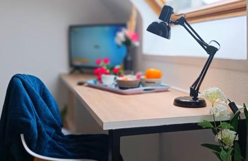 Vaugueux Apartamento | Studio Tout équipé en Hyper-Centre avec Parking Privé et Gratuit - Vue sur la Ville et Château de Caen