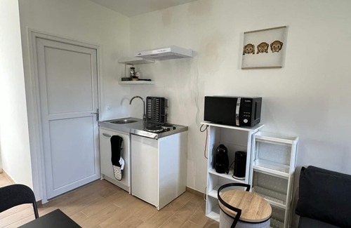 Sevran Casa | Studio Très Confortable Avec Grand Jardin Pour Stationner Véhicule Transports