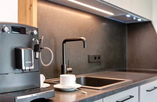 Fleres Apartamento | Estudio 'Tribulaun - Lodge 1' con vistas a la montaña, terraza privada y Wi-Fi
