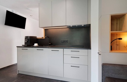 Fleres Apartamento | Estudio 'Tribulaun - Lodge 1' con vistas a la montaña, terraza privada y Wi-Fi