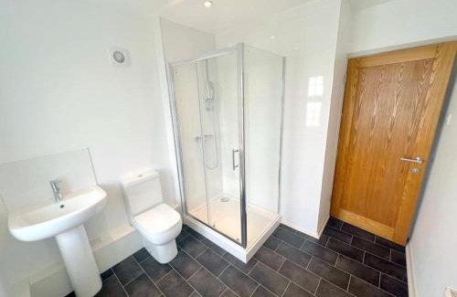 Sutton South Casa | Studio (Triple) in Sutton