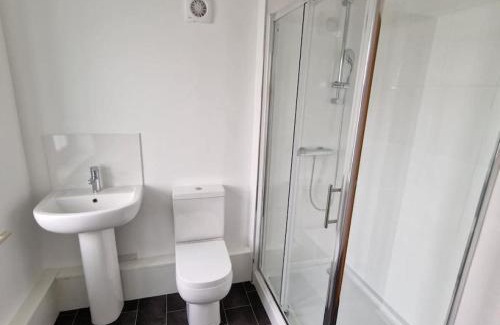 Sutton South Casa | Studio (Triple) in Sutton