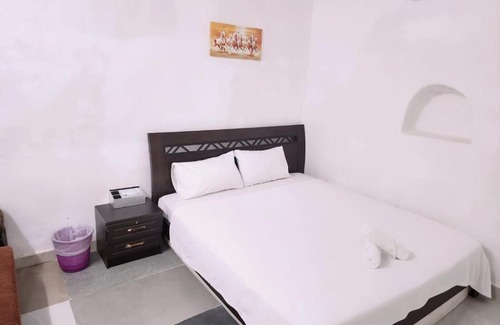 Al Ain Casa | Studio type room in villa