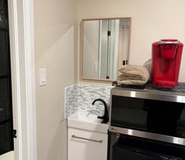 Terra Nova Casa | Studio unit with private entrance, 2 bed 1 bath