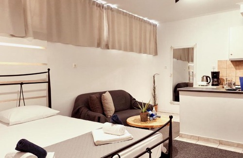 Larissa Apartamento | Studio V3st & Parking