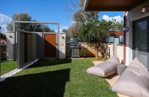 Kato Galatas Apartamento | Studio Verde Glaros w. Outdoors, near the Beach