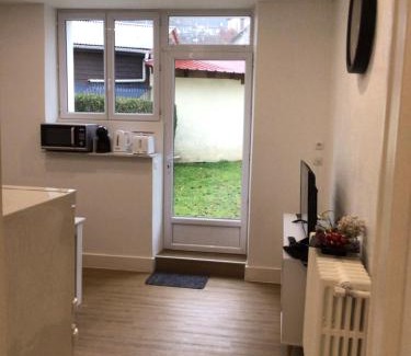 Vic-sur-Cere Apartamento | studio Vic 2.4