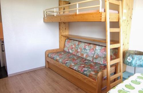 Le Corbier Apartamento | Studio Vostok Zodiaque-27 by Interhome