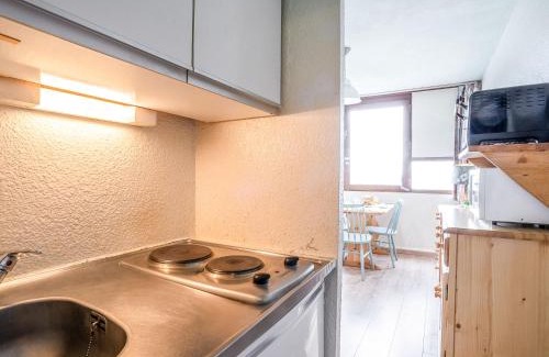 Le Corbier Apartamento | Studio Vostok Zodiaque-27 by Interhome