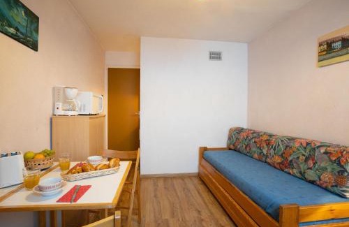 Le Corbier Apartamento | Studio Vostok Zodiaque-73 by Interhome