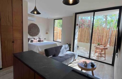 Área de La Veleta Apartamento | Studio w/Plunge Pool & Kitchen