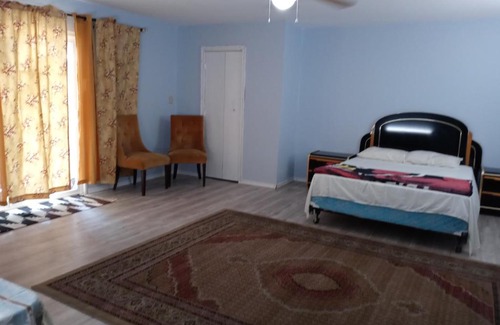Northwest Carrollton Casa | Studio w/ private bathroom in Carrollton