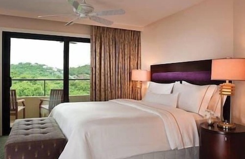 Estate Chocolate Hole and Great Cruz Bay Complejo | Studio Westin St. Johns Virgin Grand Villas Resort, Pool, Hot Tub