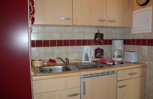 Tilzow Apartamento | Apartamento vacacional con barcacoa en la terraza