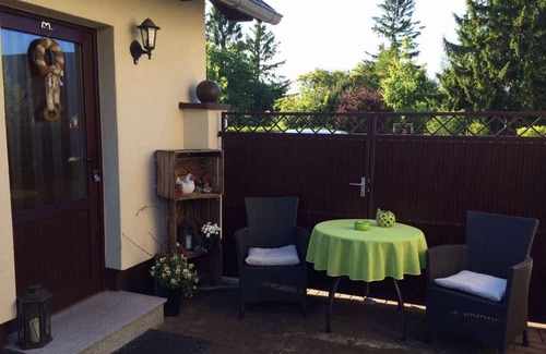 Tilzow Apartamento | Apartamento vacacional con barcacoa en la terraza
