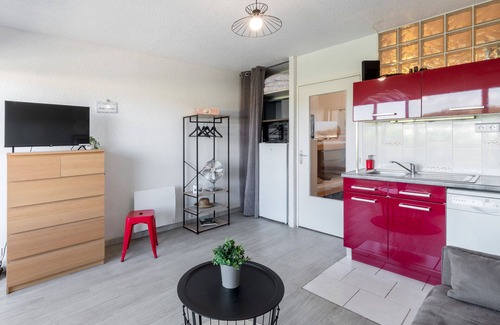 La Petite Motte Apartamento | Estudio garaje y Wifi / limpieza y ropa de cama
