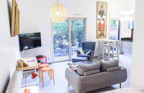 2nd Arrondissement Apartamento | Studio with Garage Near Perrache Train Station Lyon City Center