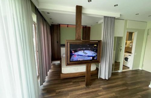 Tbilisi Apartamento | Studio with Kikvidze Park view