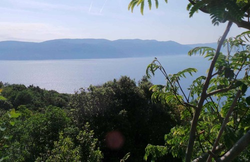 Plomin Apartamento | Studio with pool and air conditioning