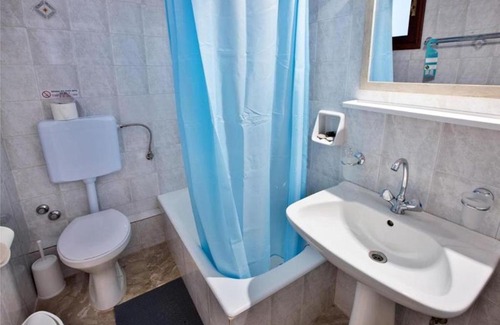 Ferma Apartamento | Studio with sea view