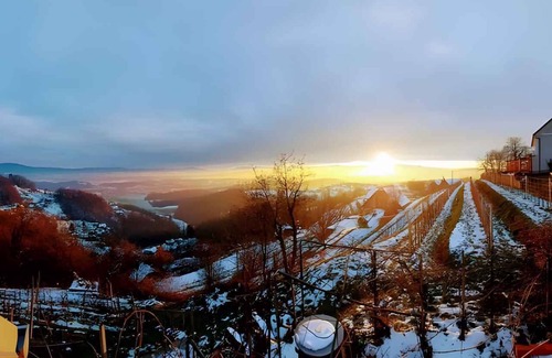Trska Gora Apartamento | Apartamento vacacional con vista hermosa sobre Gorjanci