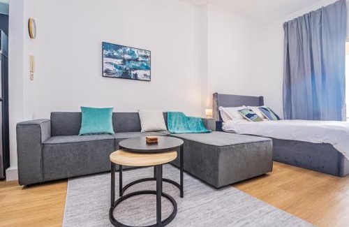 Al Hamra Village Apartamento | Studio with Stunning Sea Views