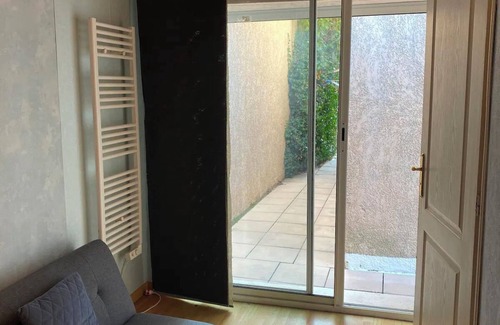 Aix-en-Provence Apartamento | Studio with terrace in serenity