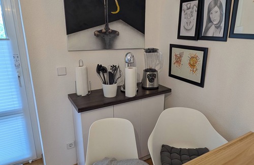 Gablenz Apartamento | Studio with workplace and balcony in a quiet location close to the city.