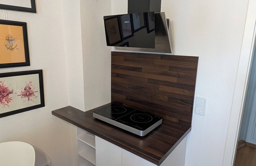 Gablenz Apartamento | Studio with workplace and balcony in a quiet location close to the city.