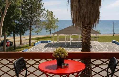 Nea Playia Casa | StudioAretiCom Studio to rent in FRONT the lovely SEA fully equipped plagiastudioseu