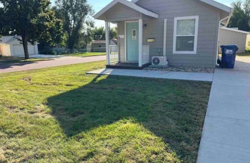 Sioux Falls Casa | StudioHome,W/D in Unit,Full Kitchn,NearHospitals