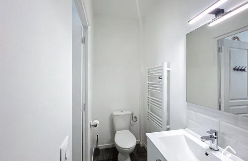 Chatellerault Apartamento | Studios - 1 min Gare Chatellerault - Entrée Autonome -