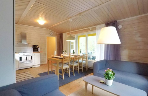 Hultsfred Cabina | Stuga Dagmar by the lake Nerbjärken with rowboat