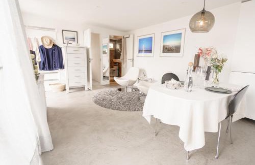 Glommen Casa | Stuga Glommen 2 bed cottage by the sea