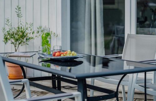 Glommen Casa | Stuga Glommen 2 bed cottage by the sea