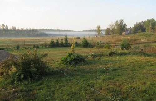 Jarna Cabina | Stuga med bastu i naturen nära Stockholm