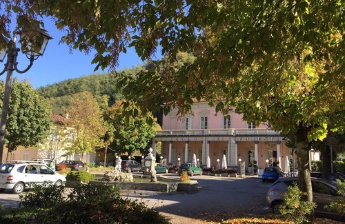 Bagni di Lucca Casa | Stunning views from this charming well-equipped property in a quiet hamlet