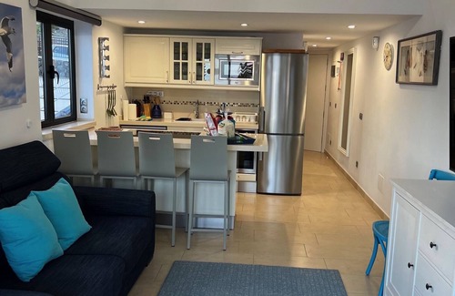 Playa del Aguila Apartamento | STUNNING WATERFRONT APT 2 BEDROOMS & BEACH DIRECT ACCESS