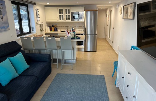 Playa del Aguila Apartamento | STUNNING WATERFRONT APT 2 BEDROOMS & BEACH DIRECT ACCESS
