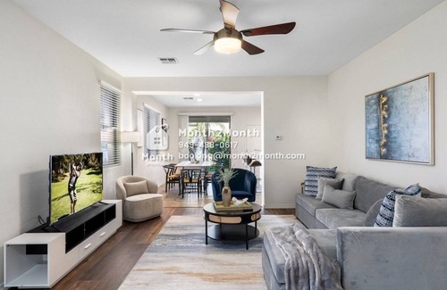 Stetson Valley Casa | Stunner on West Straight Arrow #41700