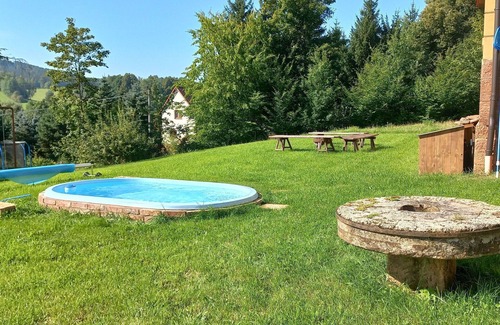 Dolni Olesnice Villa | Preciosa casa de vacaciones privada para 11 personas con piscina privada, WIFI, TV y terraza