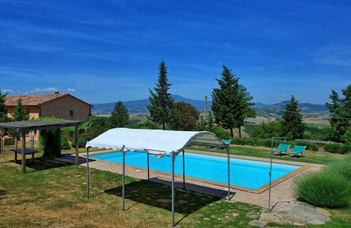 San Casciano dei Bagni Villa | Casa de vacaciones privada con WIFI, piscina privada, TV, patio, vista panorámica, aparcamiento
