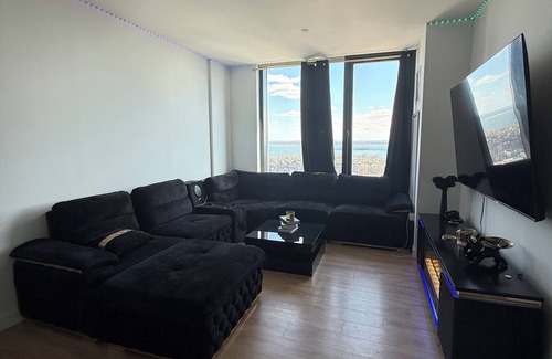 New Rochelle Apartamento | Stunning 1-Bed, 1-Bath with Breathtaking Views & Luxury Finishes